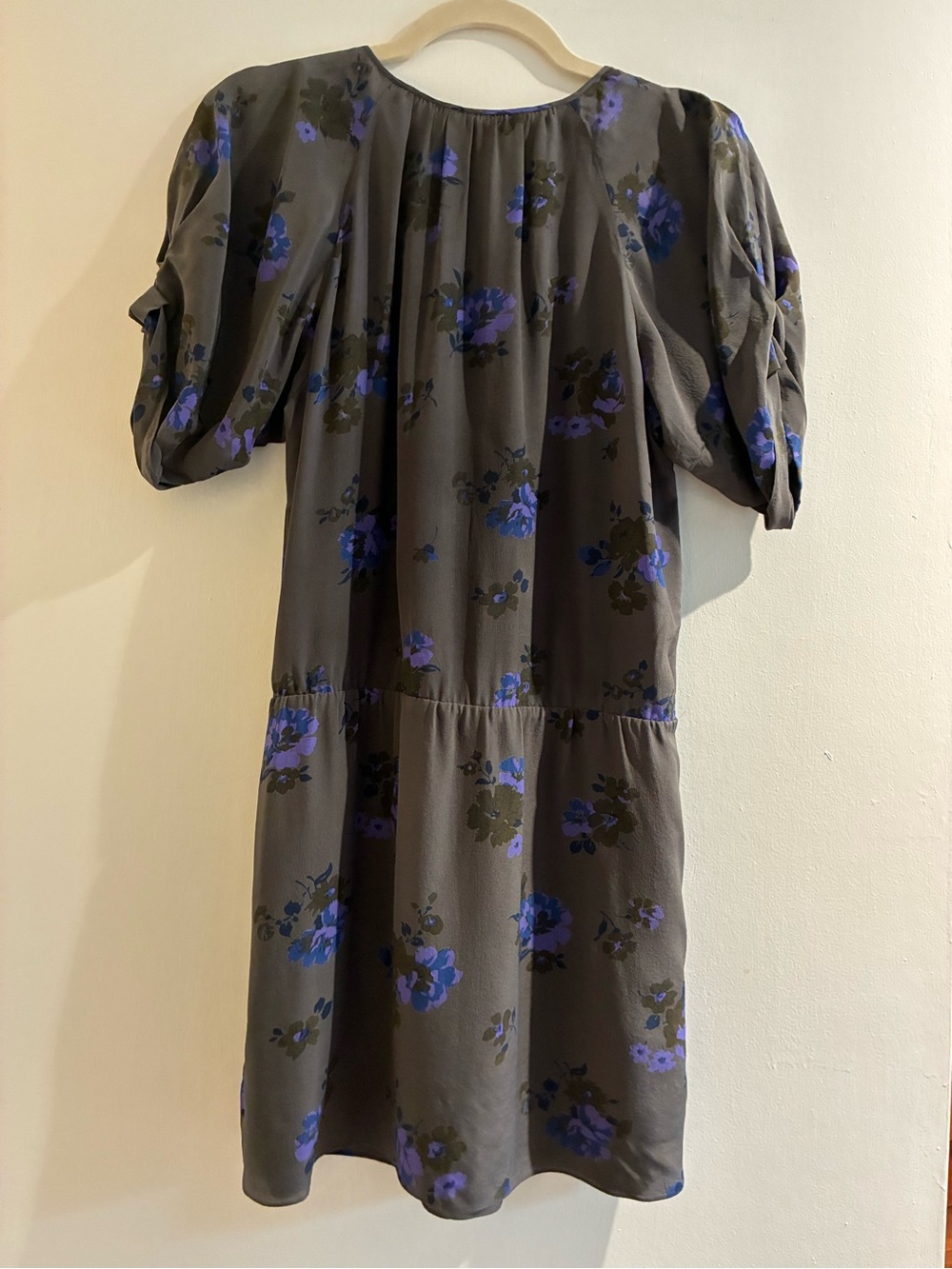 Rebecca Taylor Gray with Blue Floral Ruffle Front Dress *MOVING SALE* - Picture 4 of 4